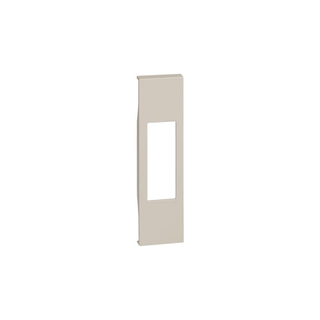 Cover Bticino LivingNow sabbia per presa bipasso KM02